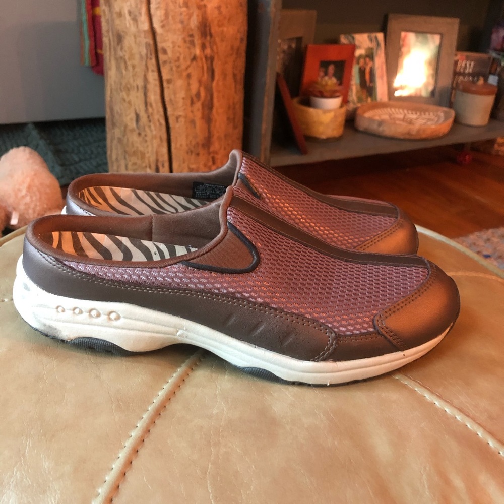 Easy Spirit women’s shoes